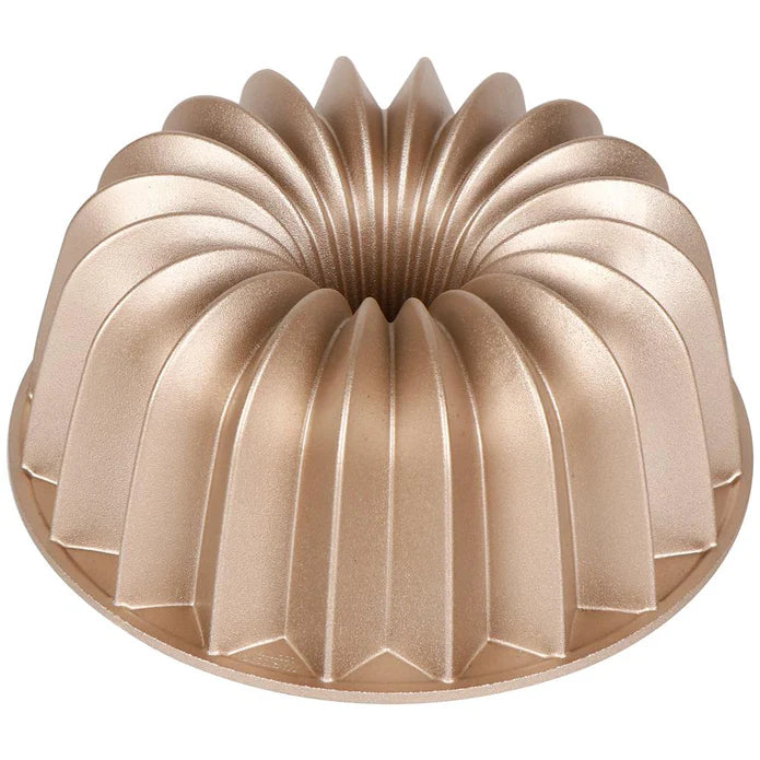 wreath fluted cake pan